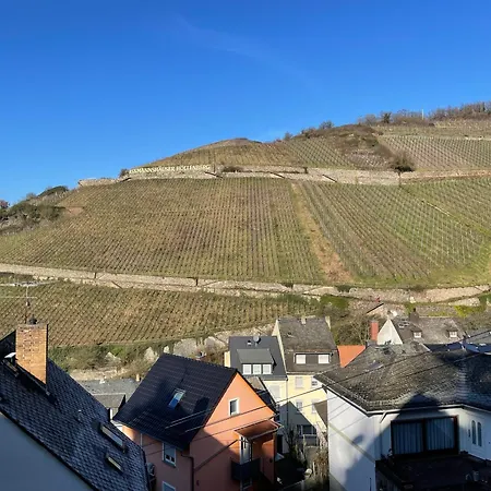Haus Am Weinberg Apartamento *