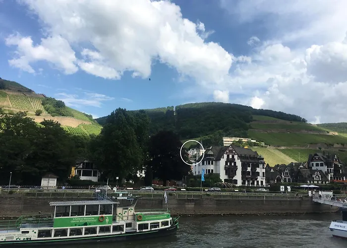 아파트 Haus Am Weinberg 로데스하임암라인