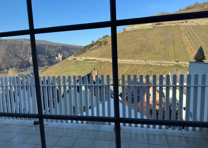 아파트 Haus Am Weinberg 로데스하임암라인